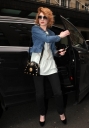 Nicola_and_Kimberley_arriving_at_the_Mayfair_Hotel_15_02_10_281529.jpg
