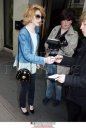 Nicola_and_Kimberley_arriving_at_the_Mayfair_Hotel_15_02_10_283029.jpg
