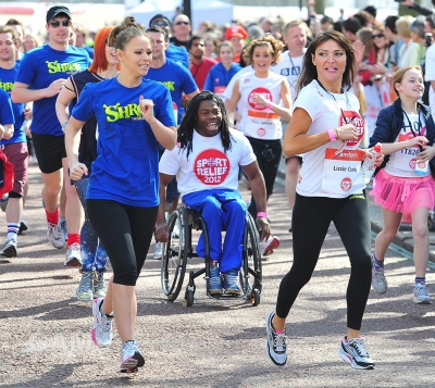 Kimberley_of_Shrek_at_Sainsbury_s_Sport_Relief_Mile_25_03_12_282829.jpg