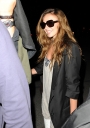 Nadine_Coyle_attending_an_LA_Dodgers_baseball_game_07_05_10_28329.jpg