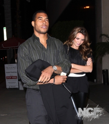 Nadine_Coyle_leaving_Trousdale_Nightclub_in_LA_04_04_10_28629.jpg