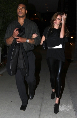 Nadine_Coyle_leaving_Trousdale_Nightclub_in_LA_04_04_10_28729.jpg