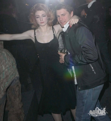 Nicola_at_the_Mayfair_hotel_bar_on_NYE_at_1_30am_1_01_10_28729.jpg