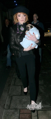 Nicola_Roberts_arriving_at_the_Mayfair_hotel_14_01_10_28629.jpg