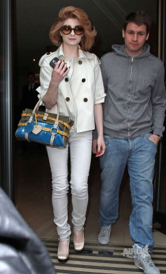 Nicola_Roberts_arrivingleaving_the_Mayfair_Hotel_12_04_10_28329.jpg