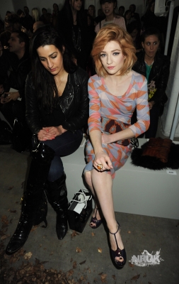 Nicola_Roberts_at_Unique_for_Topshop_at_LFW_20_02_10_281729.jpg