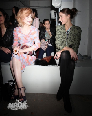 Nicola_Roberts_at_Unique_for_Topshop_at_LFW_20_02_10_282029.jpg