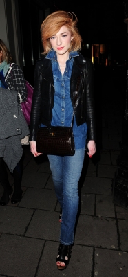 Nicola_Roberts_leaving_Nobu_12_02_10_28729.jpg