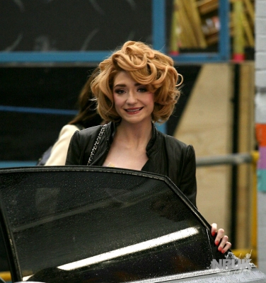 Nicola_Roberts_leaving_the_ITV_studios_02_02_10_28129.jpg