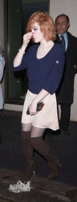 Nicola_Roberts_leaving_the_Mayfair_hotel_22_01_10_28729.jpg