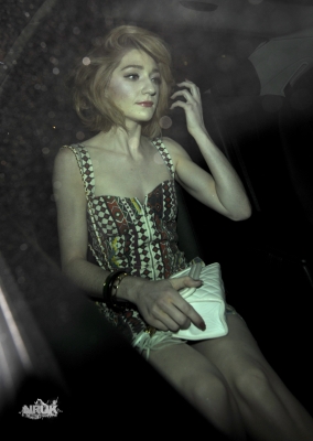 Nicola_Roberts_leaving_the_Mayfair_Hotel_22_04_10_281429.jpg