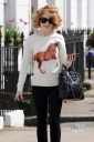 Nicola_Roberts_out_and_about_in_Primrose_Hill_15_04_10_28329.jpg