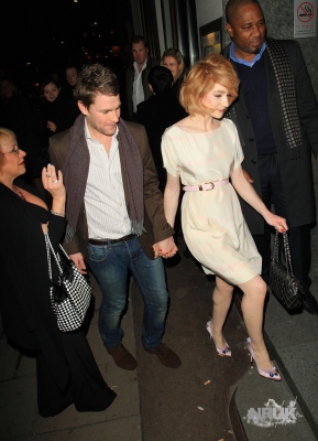 Nicola_Roberts_out_to_dinner_at_the_Nobu_Berkeley_04_02_10_282129.jpg