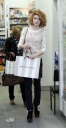 Nicola_Roberts_shopping_in_Dublin_02_05_10_285429.jpg