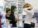 Nicola_Roberts_shopping_in_Dublin_02_05_10_285929.jpg