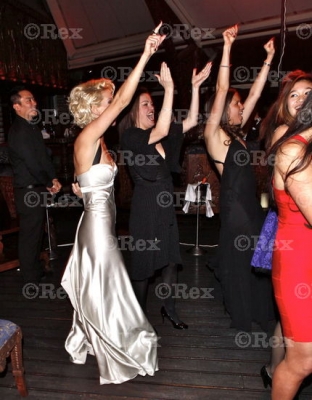 Sarah_and_Tom_at_Yara_Easton_and_Jeff_Lim_wedding_17_01_10_281429.jpg