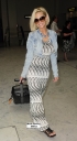 Sarah_Harding_arriving_at_Nice_Airport2C_France_15_05_10_281029.jpg