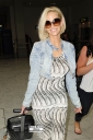 Sarah_Harding_arriving_at_Nice_Airport2C_France_15_05_10_28329.jpg