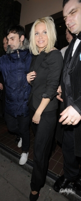 Sarah_Harding_at_Kanaloa_nightclub_in_London_17_03_10_28729.jpg