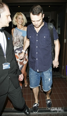 Sarah_Harding_Leaving_Kanaloa_23_05_10_284729.jpg