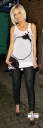 Sarah_Harding_Leaving_Signor_Sassi_Restaurant_29_03_10_28329.jpg