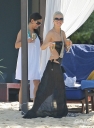 Sarah_Harding_on_the_beach_in_the_Caribbean_01_02_10_282329.jpg