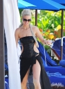 Sarah_Harding_on_the_beach_in_the_Caribbean_01_02_10_28329.jpg