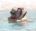 Имя файла=Sarah_Harding_on_the_beach_in_the_Caribbean_01_02_10_284629.jpg
Размер файла=276КБ
Размеры=1900x1607
Дата=Март 28, 2012 Sarah_Harding_on_the_beach_in_the_Caribbean_01_02_10_284629.jpg
