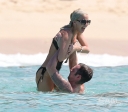 Имя файла=Sarah_Harding_on_the_beach_in_the_Caribbean_01_02_10_284729.jpg
Размер файла=263КБ
Размеры=1900x1672
Дата=Март 28, 2012 Sarah_Harding_on_the_beach_in_the_Caribbean_01_02_10_284729.jpg