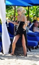 Sarah_Harding_on_the_beach_in_the_Caribbean_01_02_10_28529.jpg