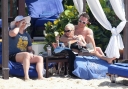 Имя файла=Sarah_Harding_on_the_beach_in_the_Caribbean_01_02_10_285629.jpg
Размер файла=367КБ
Размеры=1900x1327
Дата=Март 28, 2012 Sarah_Harding_on_the_beach_in_the_Caribbean_01_02_10_285629.jpg