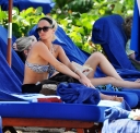 Sarah_Harding_on_the_beach_in_the_Caribbean_02_02_10_28429.jpg