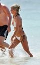 Sarah_Harding_on_the_beach_in_the_Caribbean_03_02_10_2810229.jpg