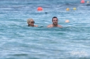 Sarah_Harding_on_the_beach_in_the_Caribbean_03_02_10_282029.jpg