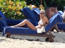 Sarah_Harding_on_the_beach_in_the_Caribbean_03_02_10_283729.jpg