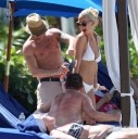 Имя файла=Sarah_Harding_on_the_beach_in_the_Caribbean_03_02_10_284529.jpg
Размер файла=338КБ
Размеры=1900x1911
Дата=Март 28, 2012 Sarah_Harding_on_the_beach_in_the_Caribbean_03_02_10_284529.jpg