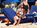 Имя файла=Sarah_Harding_on_the_beach_in_the_Caribbean_03_02_10_286229.jpg
Размер файла=259КБ
Размеры=1900x1429
Дата=Март 28, 2012 Sarah_Harding_on_the_beach_in_the_Caribbean_03_02_10_286229.jpg
