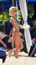 Sarah_Harding_on_the_beach_in_the_Caribbean_06_02_10_281329.jpg