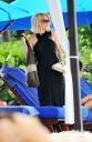 Sarah_Harding_on_the_beach_in_the_Caribbean_06_02_10_281929.jpg