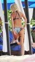 Sarah_Harding_on_the_beach_in_the_Caribbean_06_02_10_282329.jpg