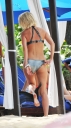 Sarah_Harding_on_the_beach_in_the_Caribbean_06_02_10_282429.jpg