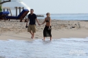 Sarah_Harding_on_the_beach_in_the_Caribbean_31_01_10_28429.jpg