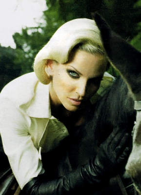OK21_magazine_19_10_10_-_Sarah2C_Cheryl2C_Kim_281029.jpg