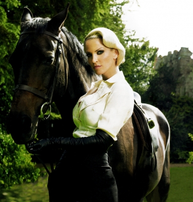 OK21_magazine_19_10_10_-_Sarah2C_Cheryl2C_Kim_281129.jpg