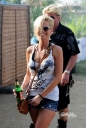Имя файла=Sarah_at_Day_2_of_the_Hard_Rock_Calling_festival_26_06_10_28429.jpg
Размер файла=618КБ
Размеры=2016x3000
Дата=Март 29, 2012 Sarah_at_Day_2_of_the_Hard_Rock_Calling_festival_26_06_10_28429.jpg