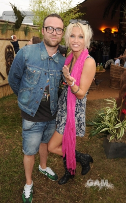 Sarah_Harding_at_V_festival_22_08_10_281229.jpg