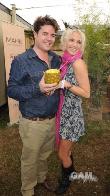 Sarah_Harding_at_V_festival_22_08_10_281429.jpg