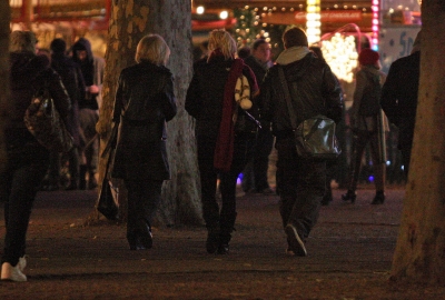Sarah_Harding_at_Winter_Wonderland_in_Hyde_Park_24_11_10_281329.JPG