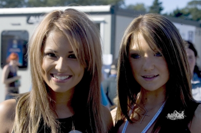 Girls_Aloud_at_O2_In_The_Park_Dublin_040904_5.jpg