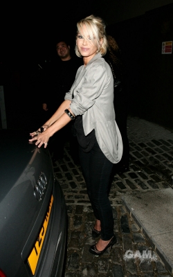Sarah_Harding_leaving_Gilgamesh_28_08_10_28529.jpg